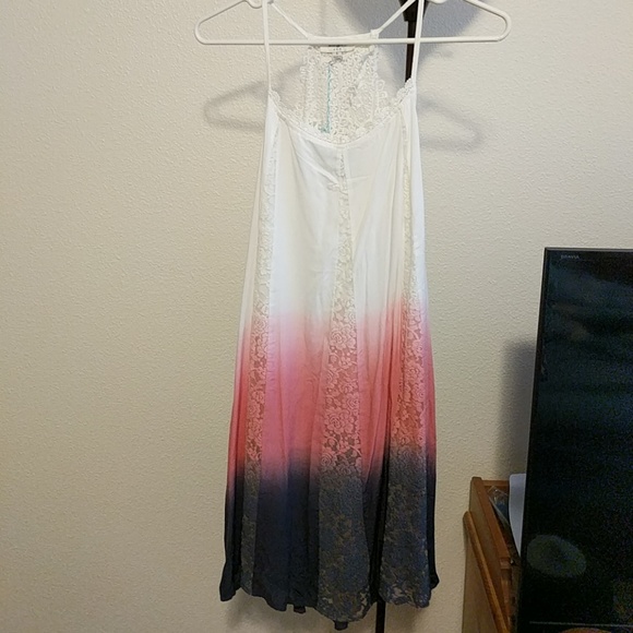 Lace Detail Ombre Dress - Picture 3 of 3
